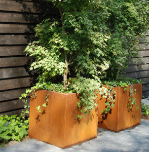 Square Corten Steel Garden Planter, Modern & Contemporary Feel, Outdoor Garden Decoration Ideal for Specimen Plants. Various Sizes Available